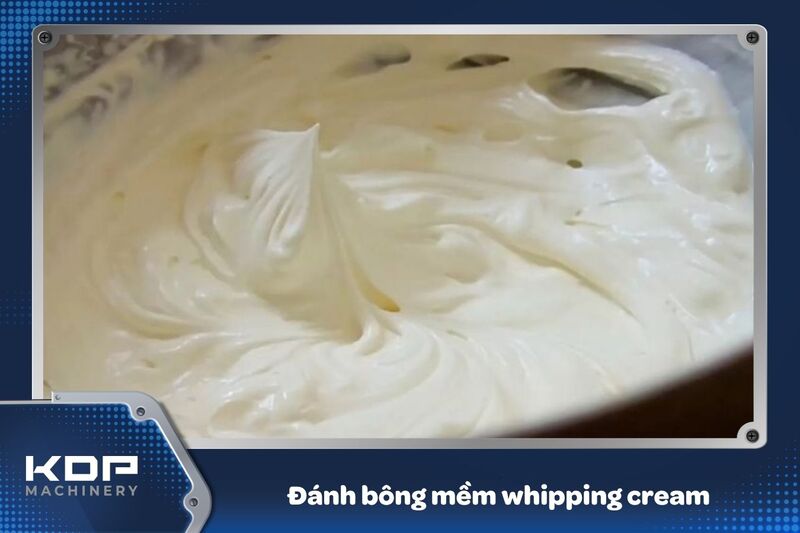 Đánh phần whipping cream